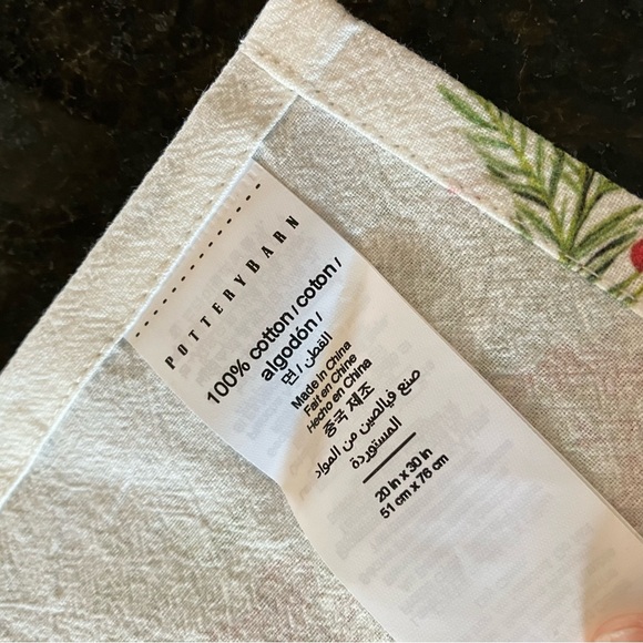 New Pottery Barn Holly Berry Tea Towels - Set of 2, Christmas, Winter, Holiday - Picture 6 of 15